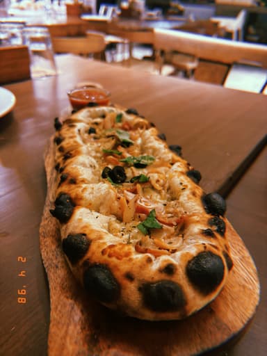 Image of gralic bread